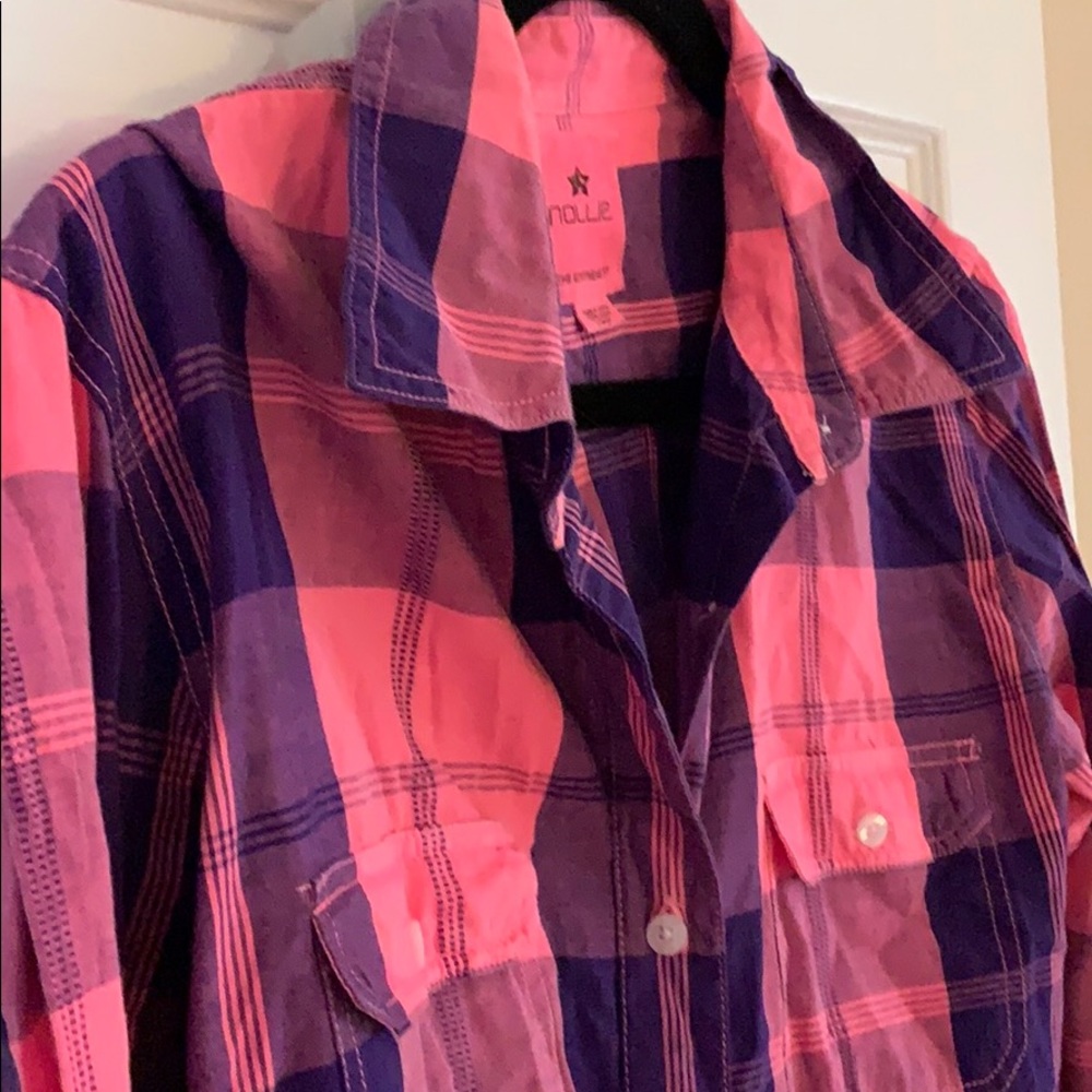 Button Down Top - Picture 5 of 5
